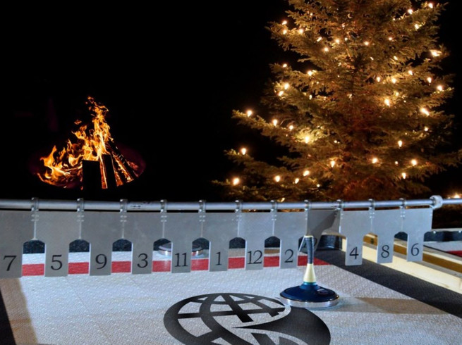 Eisstockschießen im Hilton Eisstockschießen im HiltonCurling at the Hilton