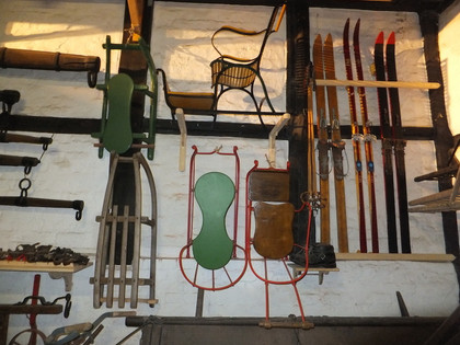 Das kleine Museum im Stall (Foto eingestellt v. N. Haupt)