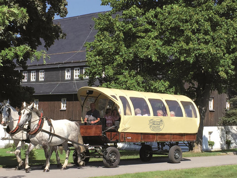 Kremser_Kutsche_mit_Logo