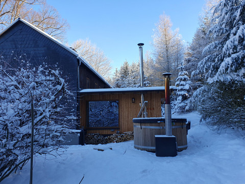 Zuber und Wellnessbereich