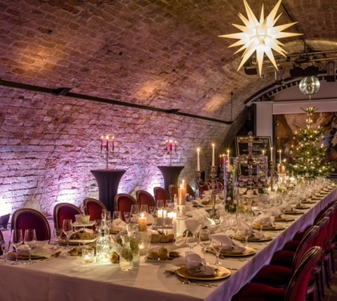 Event vault in Dresden – casemate with seating Eventgewölbe Dresden - Kasematte mit BestuhlungEvent vault in Dresden – casemate with seating