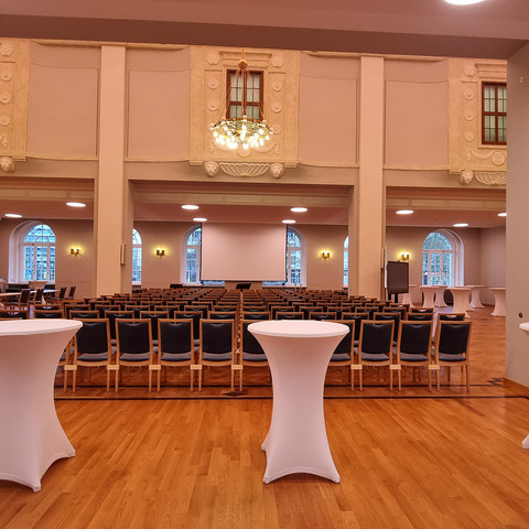 LÖWENSAAL Dresden LÖWENSAAL DresdenLÖWENSAAL Dresden