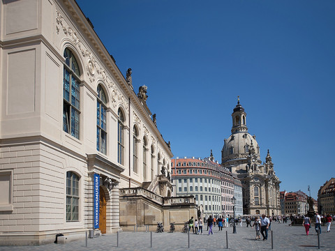 Johanneum - Muzeum Transportu w Dreźnie.jpg Verkehrsmuseum DresdenDresden Transport MuseumDrážďanské muzeum dopravyMuzeum Transportu w DreźnieTransportmuseum DresdenMuseo dei trasporti di Dresda
