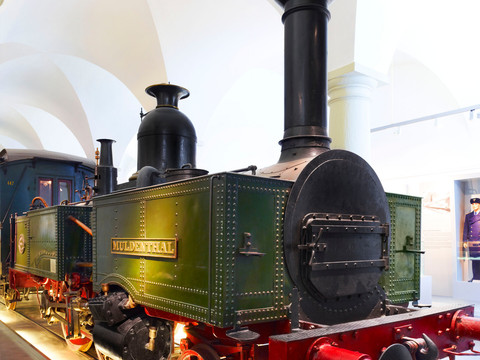 Muzeum Transportu w Dreźnie_ Motywy lokomotyw parowych "Muldenthal Verkehrsmuseum Dresden_ Dampflokmotive 'Muldenthal'Dresden Transport Museum_ Steam Locomotive Motifs 'MuldenthalDrážďanské dopravní muzeum_ Motivy parních lokomotiv "MuldenthalMuzeum Transportu w Dreźnie_ Motywy lokomotyw parowych "MuldenthalDresden Transport Museum_ Stoomlocomotief motieven 'Muldenthal'Museo dei trasporti di Dresda_ Motivi della locomotiva a vapore 'Muldenthal'