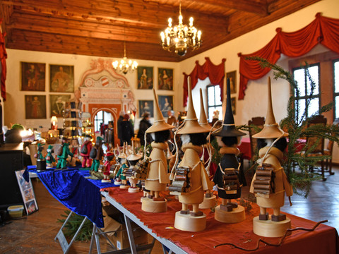 Adventsmarkt_Schloss Rochsburg_2018_1.jpg