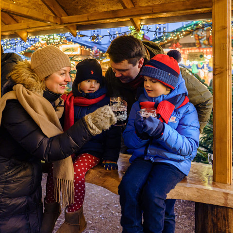 Weihnaachtsmarkt Glühwein(1).jpg