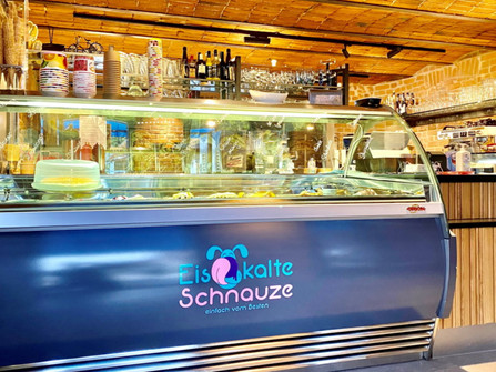 Cortendorfer Stadel, Eistheke