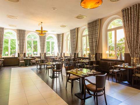 Café & Restaurant Tilia