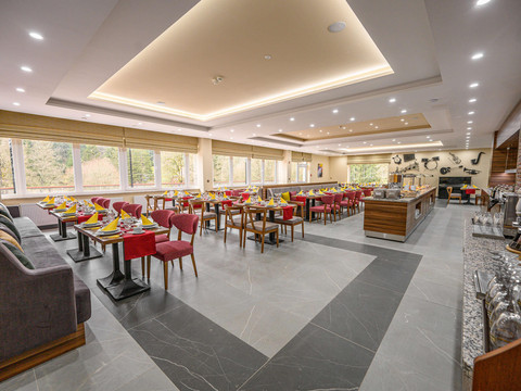 H_SBT_Restaurant-Lounge_1