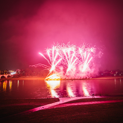 Fireworks Feuerwerk an der ElbeFireworks on the Elbe