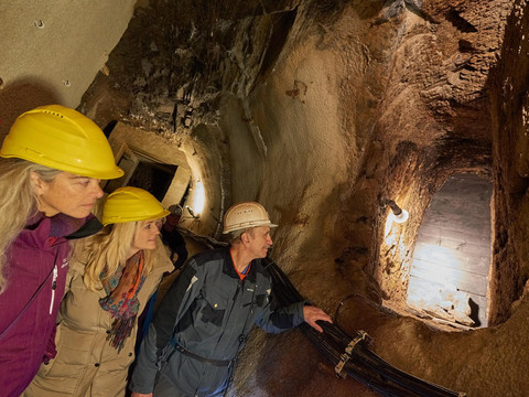 Einfahrt mit einer kurzen Führung in das Bergwerk