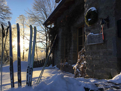 Earl´s Lane in Bad Lauterberg - Skier im Schnee