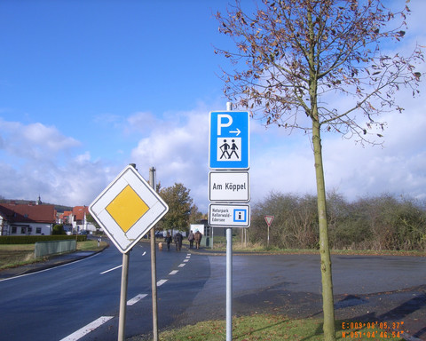 Schild Wanderparkplatz am Köppel