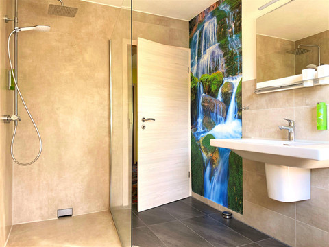 Bad-Zi.27-berghotel-talblick-holzhau