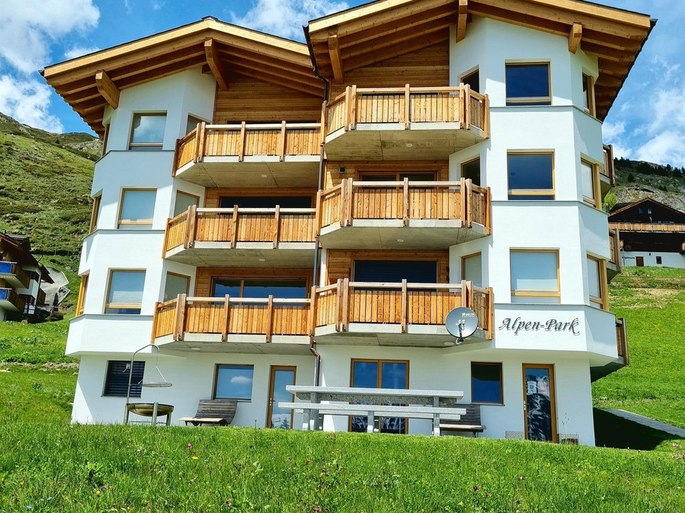 Frontansicht Alpen-Park