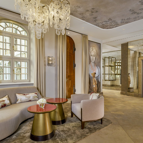 Lobby/lounge Lobby / Lounge im Hotel Taschenbergpalais Kempinski DresdenLobby/lounge at the Taschenbergpalais Kempinski Hotel in Dresden