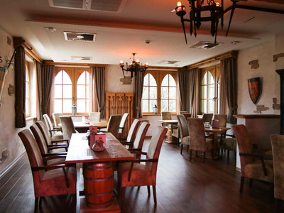Hasseröder Burghotel in Wernigerode - Raubritter Lounge Hasseröder Burghotel in Wernigerode - Raubritter Lounge