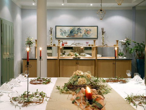 Kleines Fliederhofzimmer Blocktafel