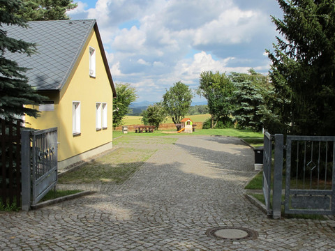 Einfahrt zum Ferienhaus