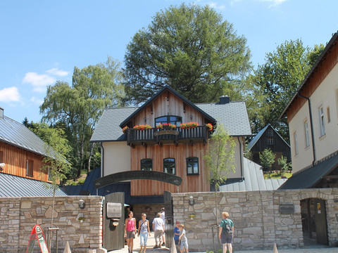 Räucherkerzenmanufaktur Huss Neudorf