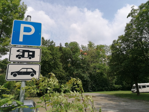 BadIburg_caravan_parkeerplaats_CharlottenbRingUnterhalbSchloss03.jpg