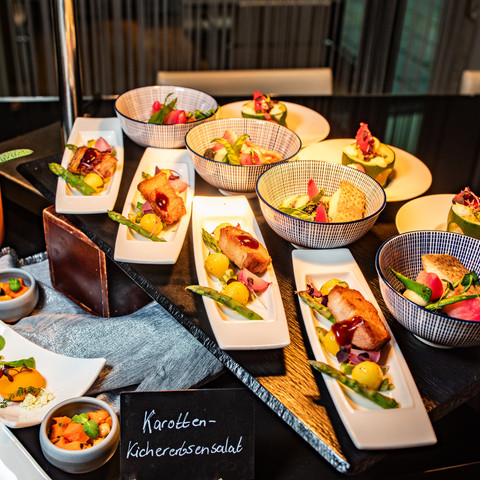 Buffet at INNSiDE by Meliá Buffet im INNSiDE by MeliáBuffet at INNSiDE by Meliá