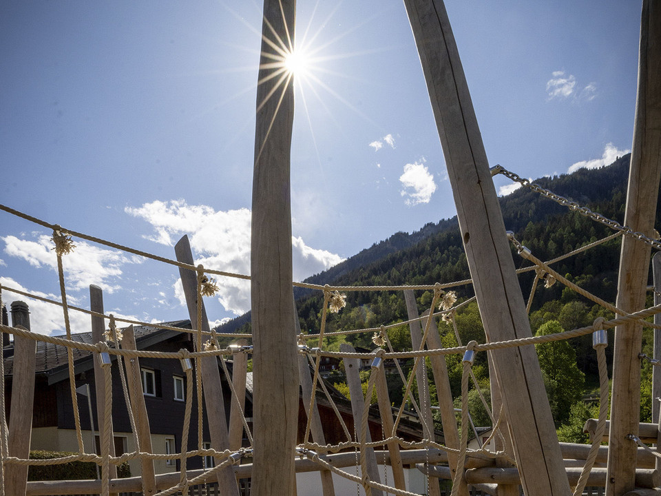 Spielplatz Schulhaus Fiesch Spielplatz Schulhaus Fiesch in der Aletsch Arena