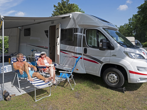 Caravanplaats bij de Alfsee Wohnmobilstellplatz am AlfseeCaravanplaats bij de Alfsee