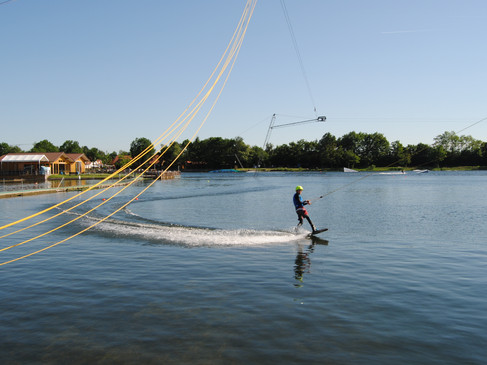 Kleine broer © Strandarena Alfsee.JPG