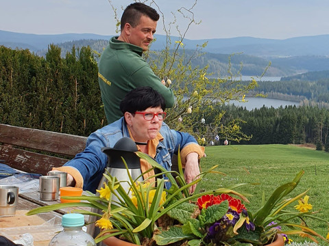 De Safari-Ines und dr ErzgebirgsAnton