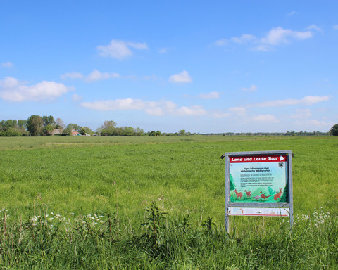 Land & Leute Grünland+ Schild Jäger_ IMG_2259.JPG