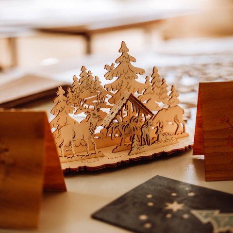 Intarsienschreinerei Möhrle Baiersbronn Exklusive Besichtigung Holzkarten Intarsienschreinerei Möhrle Baiersbronn Exklusive Besichtigung Holzkarten