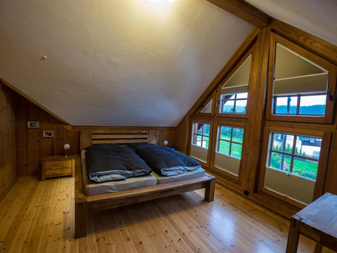 Schlafzimmer im OG