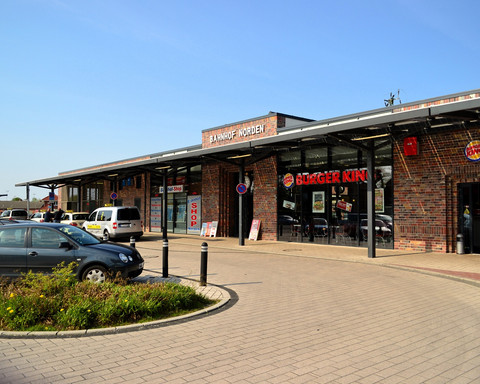 Bahnhof Norden außen