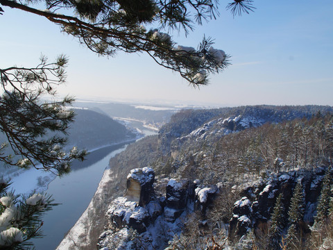 Elbtal im Winter
