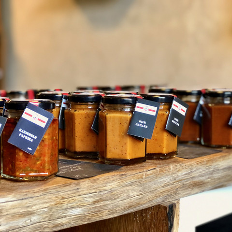 Herzhafte-Saucen-Dips-Chilli-Manufaktur-Susanne-Menke-Lueneburger-Heide.jpeg Herzhafte Saucen und Dips Chilli Manufaktur Susanne Menke Lüneburger Heide
