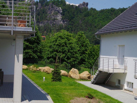 Grundstück mit Blick zur Elbe