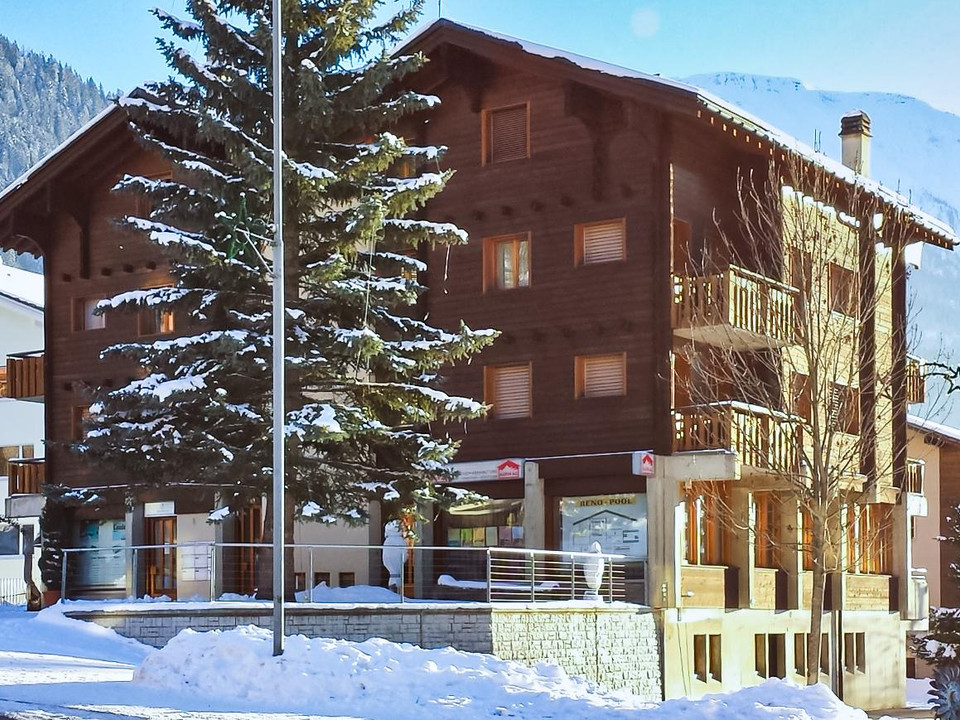 Haus-Gibelegga-Fiesch-Seite