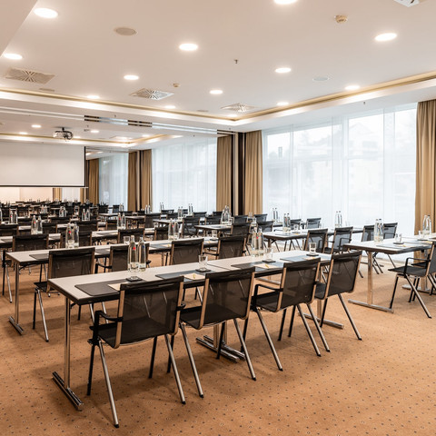 Bentz-Schubert Occidental Dresden Newa Raum Bentz-SchubertOccidental Dresden Newa Room Bentz-Schubert