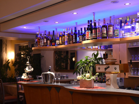 Bar mit Beleuchtung