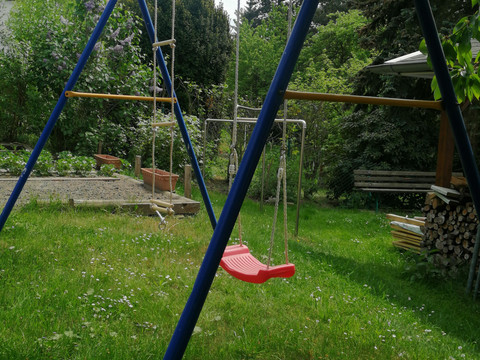 Schaukel im Garten