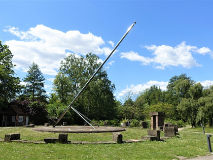 Sonnenuhr im Kurpark Bad Bevensen