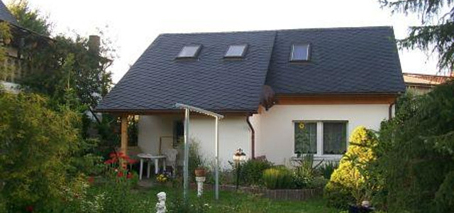Ferienhaus und Garten