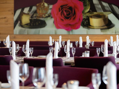 10_RESTAURANT