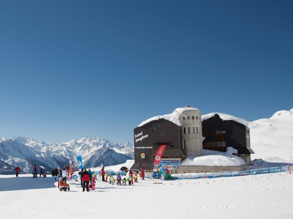 HotelJungfrauFiescheralp.jpg