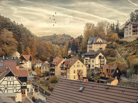 Blick auf die Villa Richter von Niederrathen aus