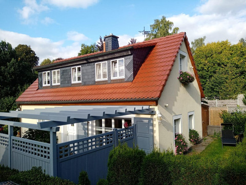 Sitzecke und kleine Liegewiese