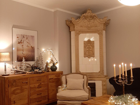 Wohnzimmer in der Weihnachtszeit