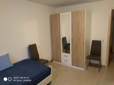 Schlafzimmer Bild 2.jpg