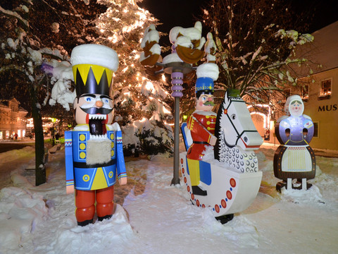 Der Olbernhauer Marktplatz zur Advents- und Weihnachtszeit